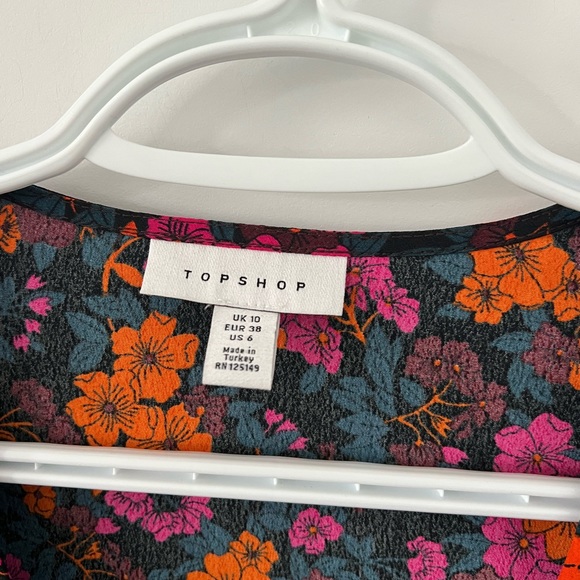 Topshop Floral Print Wrap Top - Picture 6 of 7